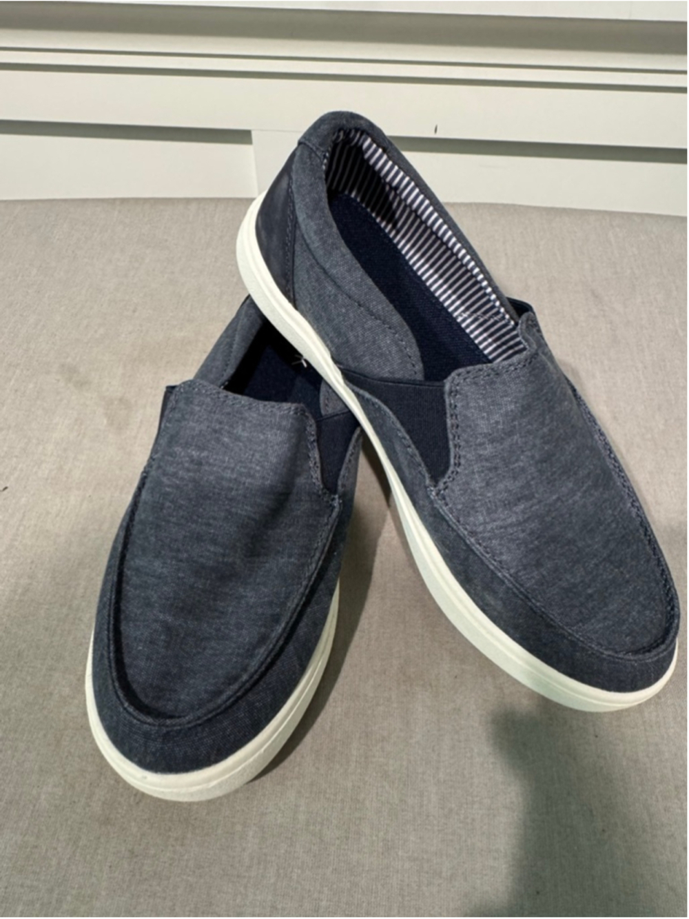 Boy’s Nordstrom Rack Dark Denim Blue Slip-On canvas Loafers Size 3M